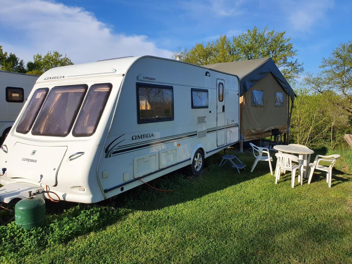 Camping Du Puy Rond เบรสซุยร์ ภายนอก รูปภาพ