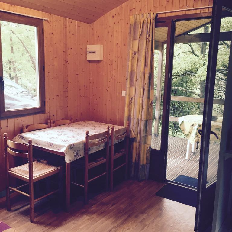 Camping Du Puy Rond เบรสซุยร์ ห้อง รูปภาพ